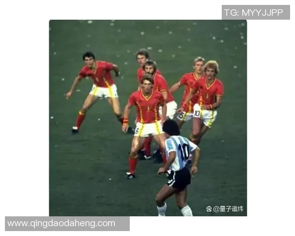 全球一百大足球明星排名揭晓谁将成为足坛传奇的巅峰之选 全球一百大足球明星排名揭晓谁将成为足坛传奇的巅峰之选
